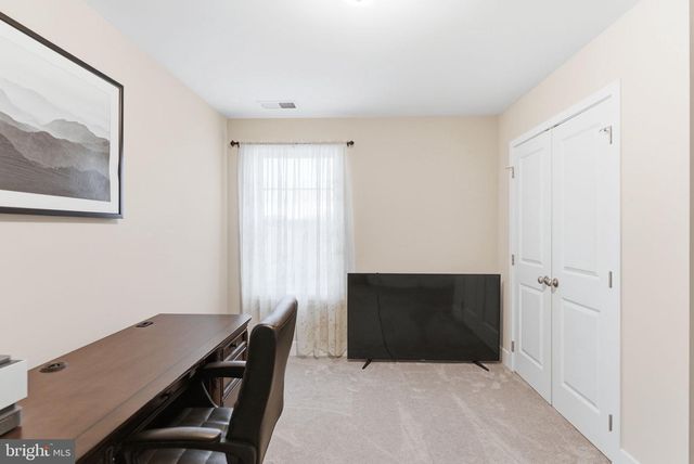 255 RECIFE CT, Martinsburg, WV 25403