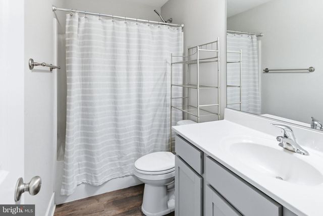 255 RECIFE CT, Martinsburg, WV 25403