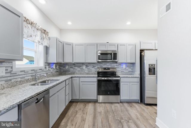 255 RECIFE CT, Martinsburg, WV 25403