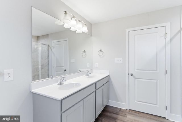 255 RECIFE CT, Martinsburg, WV 25403