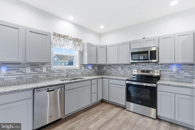 255 RECIFE CT, Martinsburg, WV 25403