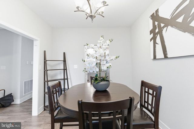 255 RECIFE CT, Martinsburg, WV 25403