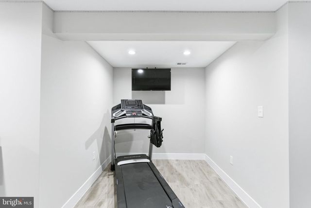 255 RECIFE CT, Martinsburg, WV 25403