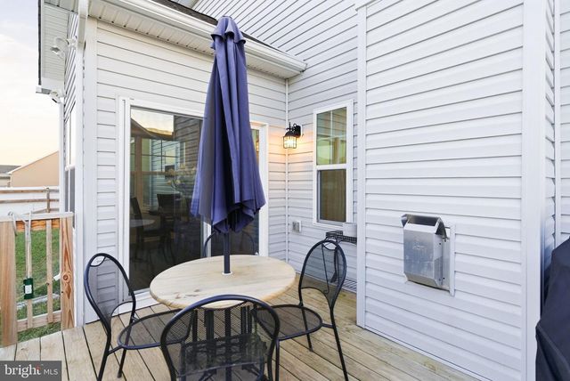 255 RECIFE CT, Martinsburg, WV 25403