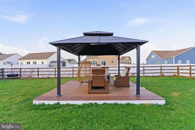 255 RECIFE CT, Martinsburg, WV 25403