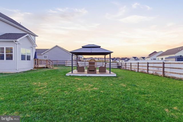 255 RECIFE CT, Martinsburg, WV 25403