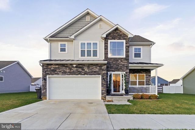 255 RECIFE CT, Martinsburg, WV 25403