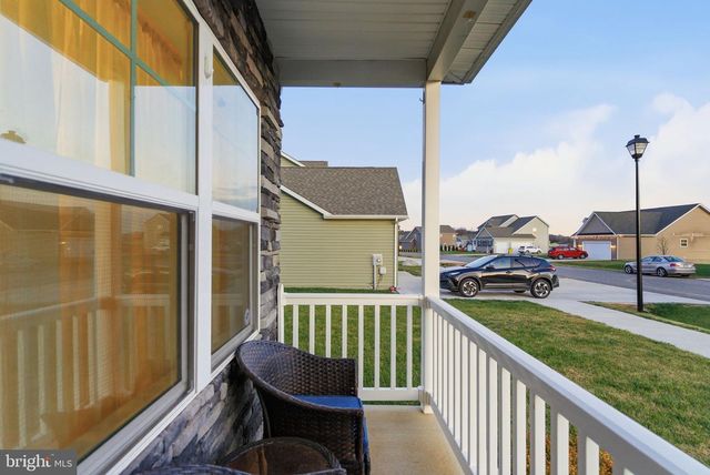 255 RECIFE CT, Martinsburg, WV 25403