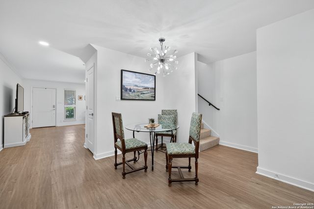 2718 Old Field Dr Apt 502, San Antonio, TX 78247