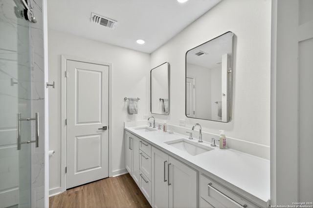 2718 Old Field Dr Apt 502, San Antonio, TX 78247