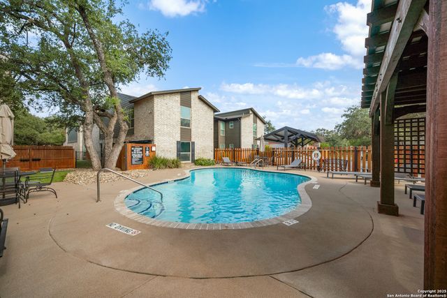 2718 Old Field Dr Apt 502, San Antonio, TX 78247