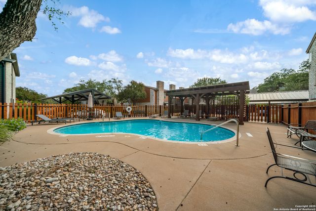 2718 Old Field Dr Apt 502, San Antonio, TX 78247