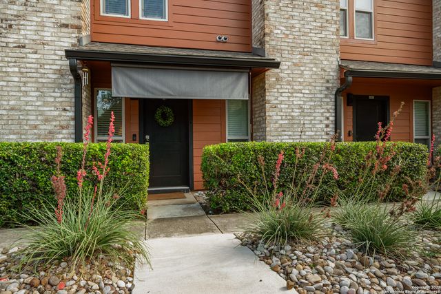 2718 Old Field Dr Apt 502, San Antonio, TX 78247