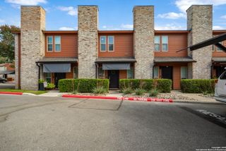 2718 Old Field Dr Apt 502, San Antonio, TX 78247
