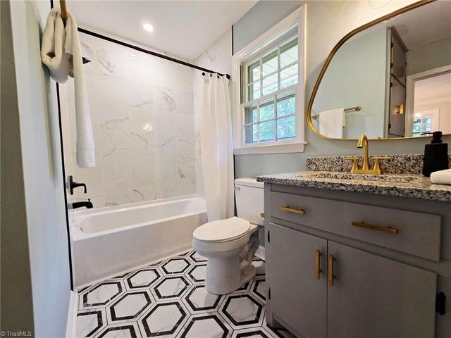 3669 W Greensboro Chapel Hill Road, Liberty, NC 27298