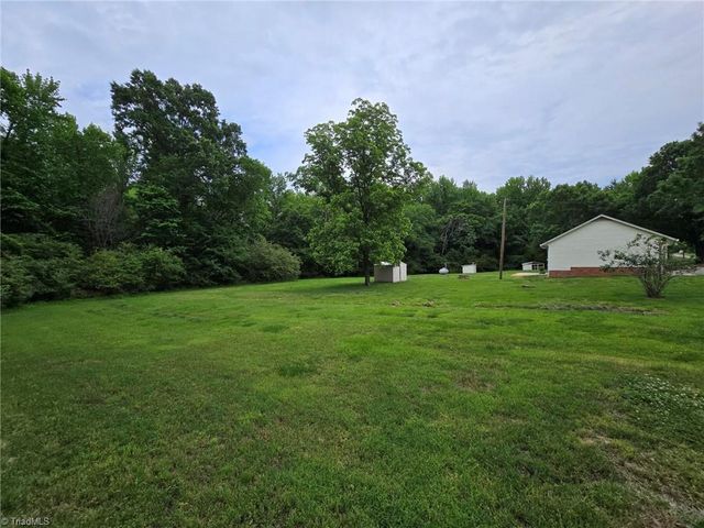 3669 W Greensboro Chapel Hill Road, Liberty, NC 27298