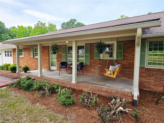 3669 W Greensboro Chapel Hill Road, Liberty, NC 27298