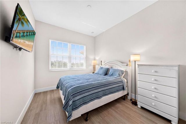 15901 Royal Pointe LN 405, Fort Myers, FL 33908