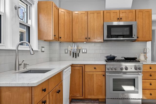 37-39 Bond Street 37, Somerville, MA 02145