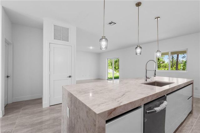 1142 Dutchess ST E, Lehigh Acres, FL 33974
