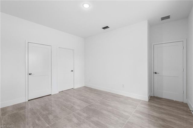 1142 Dutchess ST E, Lehigh Acres, FL 33974