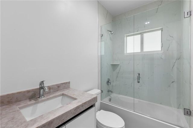 1142 Dutchess ST E, Lehigh Acres, FL 33974