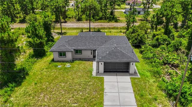 1142 Dutchess ST E, Lehigh Acres, FL 33974
