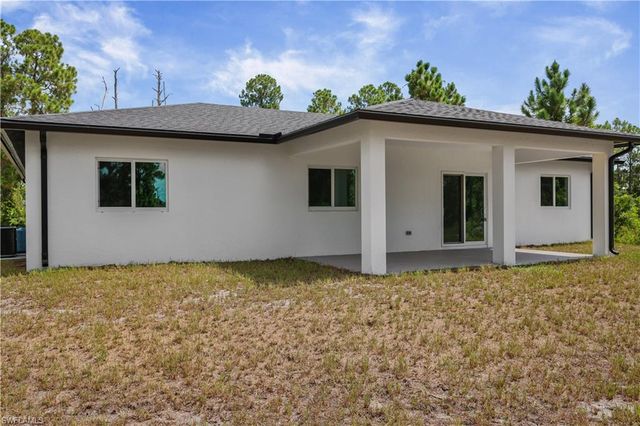 1142 Dutchess ST E, Lehigh Acres, FL 33974