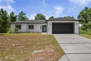 1142 Dutchess ST E, Lehigh Acres, FL 33974