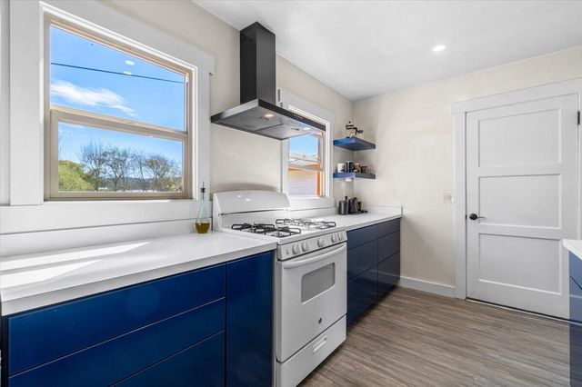 6112 Elk River Road, Elk River, CA 95503