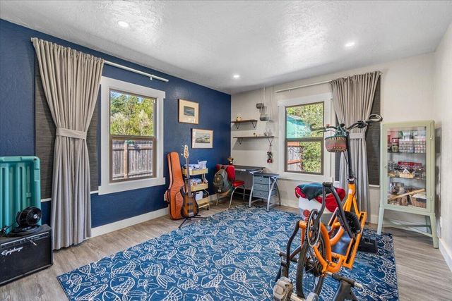 6112 Elk River Road, Elk River, CA 95503