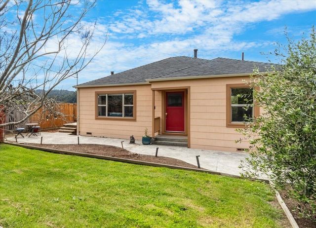 6112 Elk River Road, Elk River, CA 95503