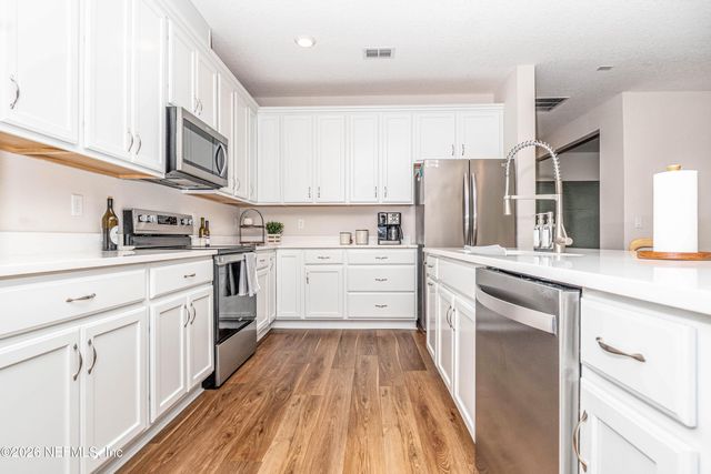 2329 GLADE Lane, Green Cove Springs, FL 32043