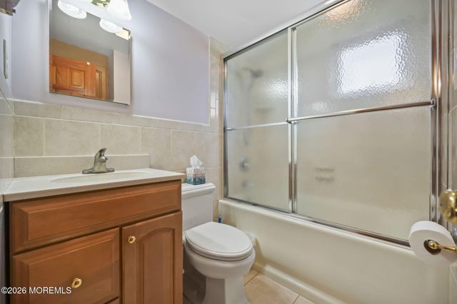 2 Hill Street, Hazlet, NJ 07730