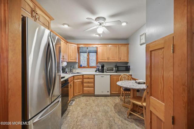 2 Hill Street, Hazlet, NJ 07730