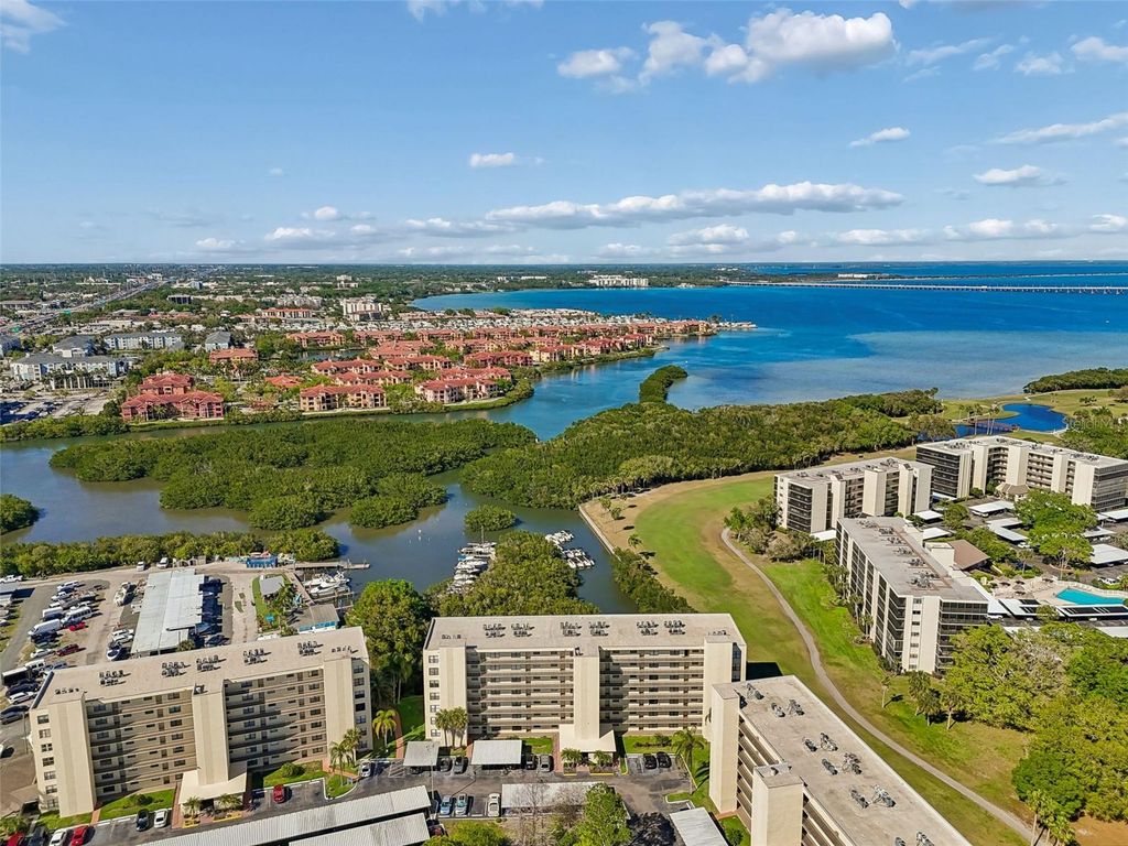 Image 56 of property listing at 900 COVE CAY DRIVE 5F, Clearwater, FL 33760