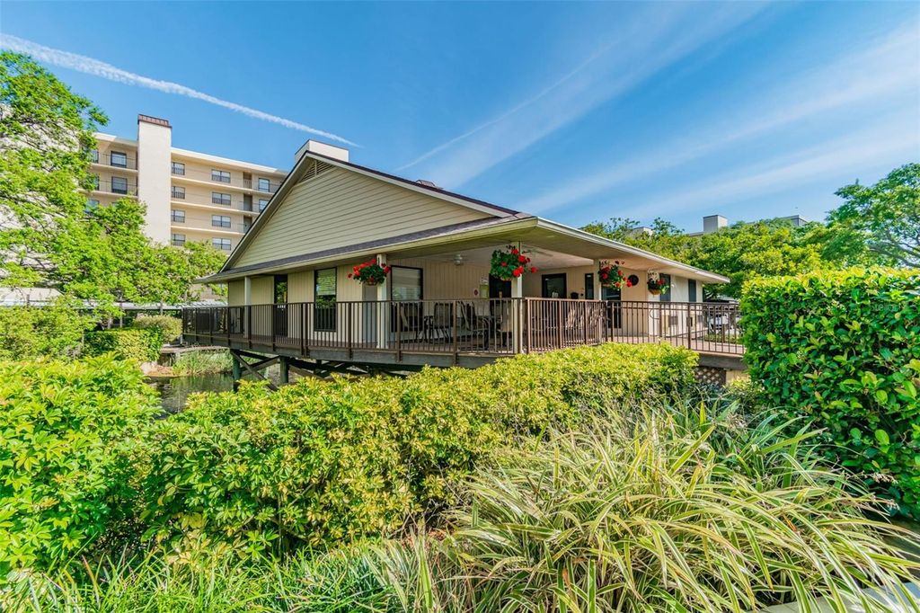 Image 64 of property listing at 900 COVE CAY DRIVE 5F, Clearwater, FL 33760