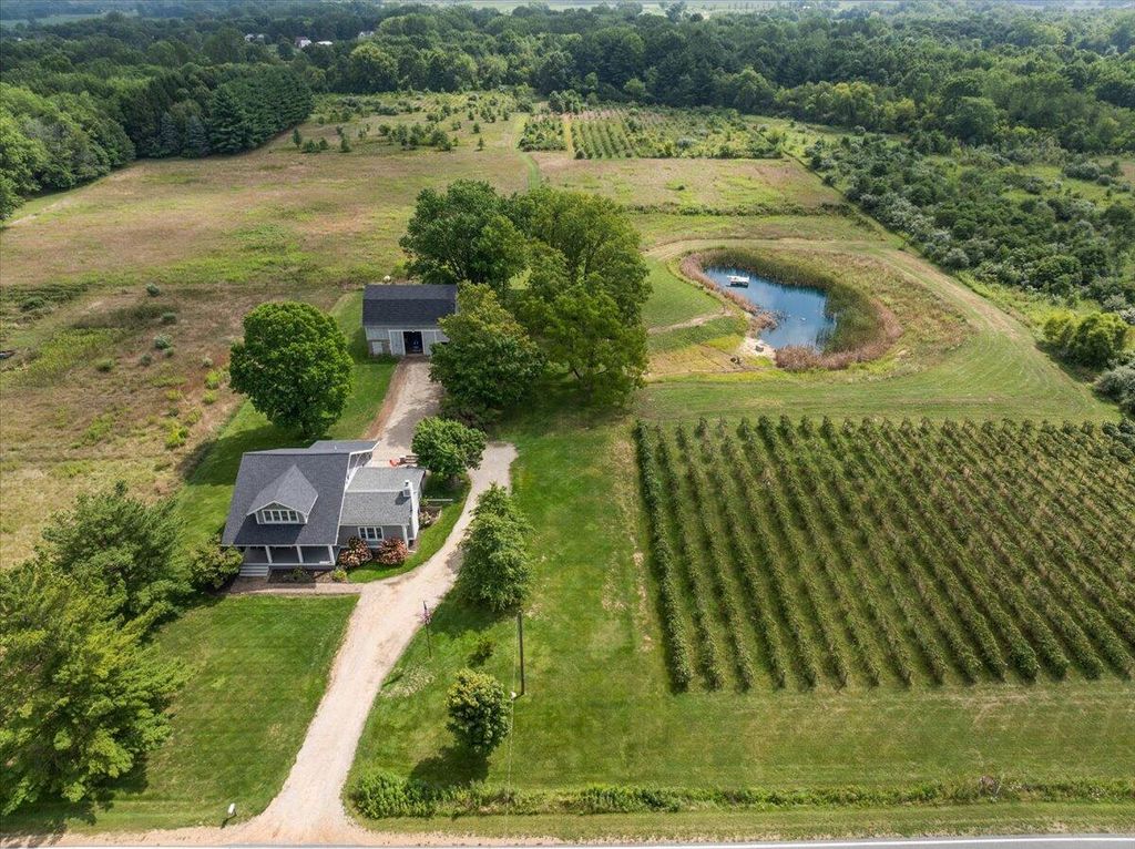 8351 Jericho Road, Lake Charter Twp, MI 49106