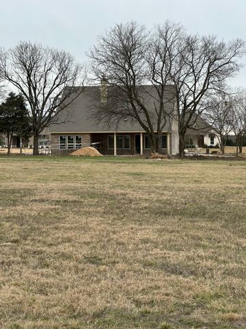 310 Cobb Road, Leonard, TX 75452