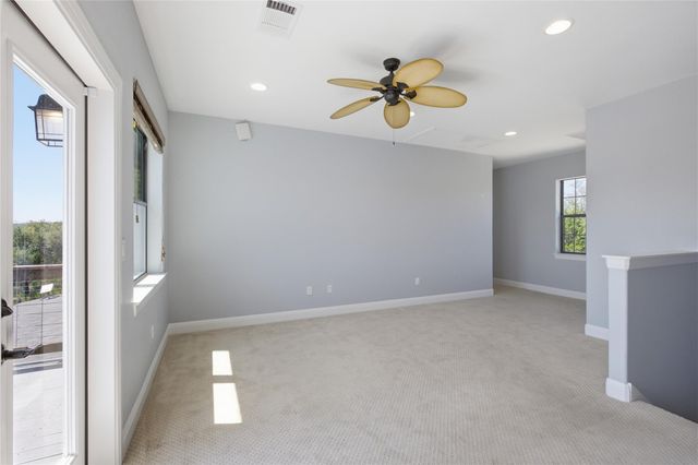 330 Gant RD, Dripping Springs, TX 78620