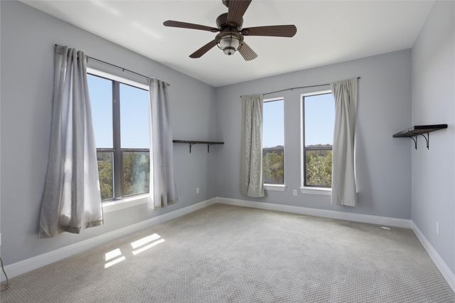 330 Gant RD, Dripping Springs, TX 78620