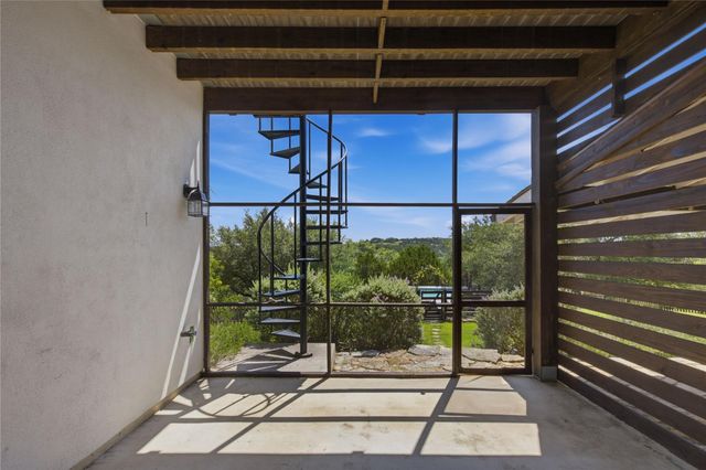 330 Gant RD, Dripping Springs, TX 78620