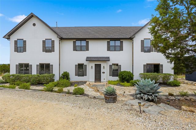 330 Gant RD, Dripping Springs, TX 78620