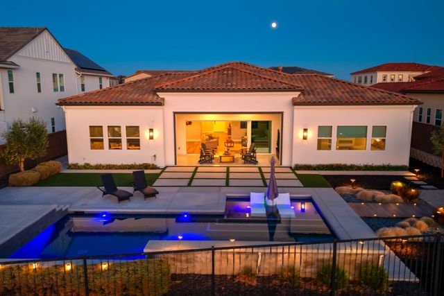 3918 Skyline Dr, Rocklin, CA 95677