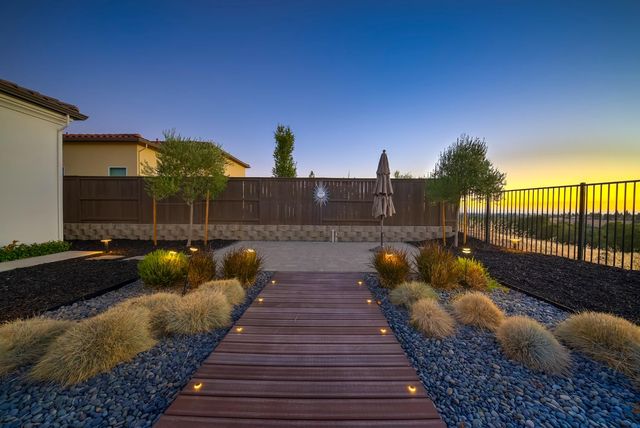 3918 Skyline Dr, Rocklin, CA 95677
