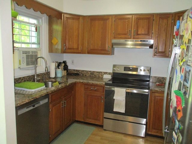 202 Heritage Ln 202, Auburn, MA 01501