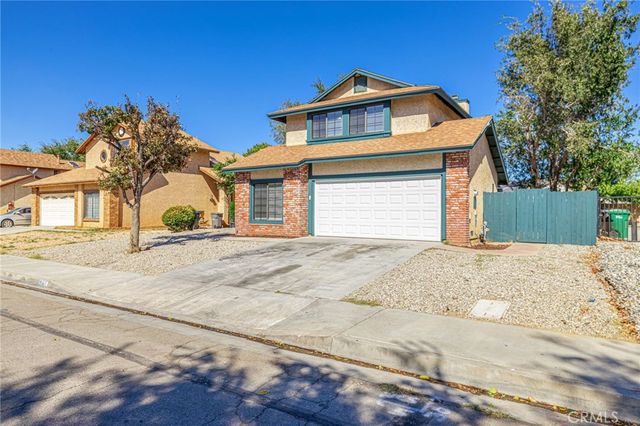 663 E Kettering, Lancaster, CA 93535