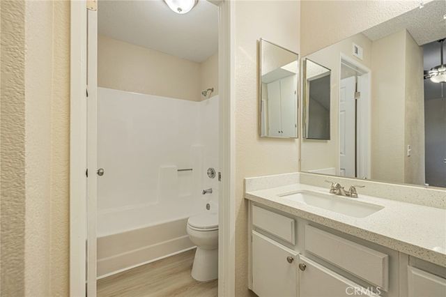 663 E Kettering, Lancaster, CA 93535