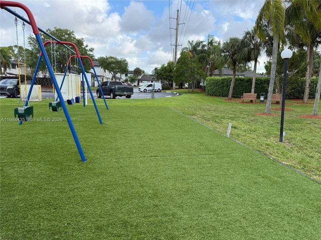 15022 SW 127th Pl, Miami, FL 33186