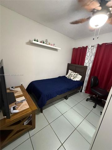 15022 SW 127th Pl, Miami, FL 33186